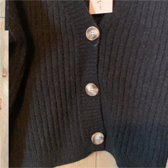 In Loom skirt and sweater set Black Size Large New with tag - Picture 10 of 15